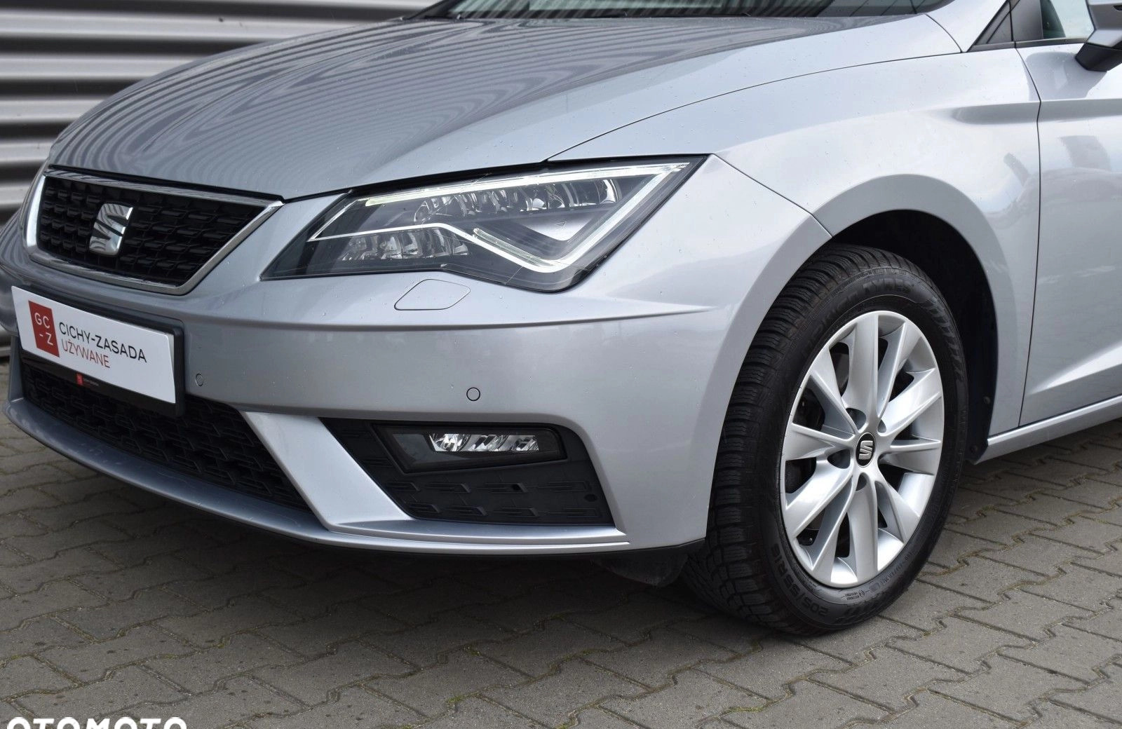 Seat Leon cena 58900 przebieg: 127379, rok produkcji 2019 z Poznań małe 407